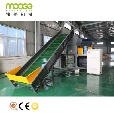 Waste Plastic Chain Conveyor Machine Belt System Rubber For Plastic Crusher Machine