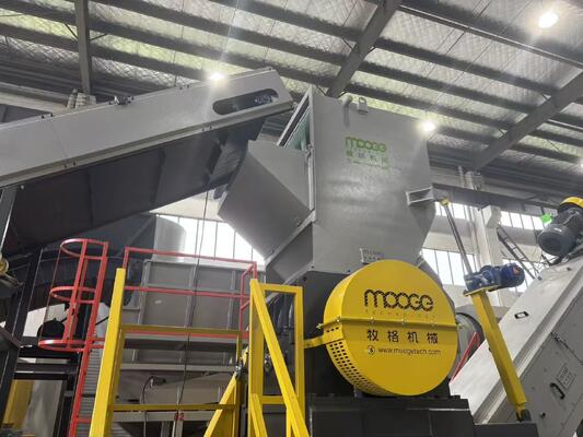 High Capacity PP PE PET Plastic Bottle Crusher Machine Industrial Waste Plastic Recycling Equipment