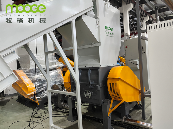 Fixed Blade 4 Waste Plastic Bottle Crusher For Recycling Online Support 1