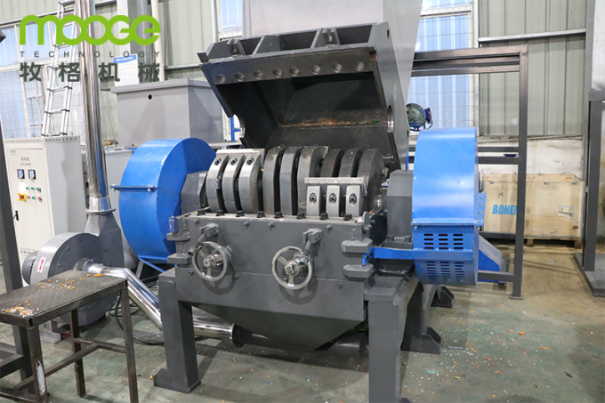 Fixed Blade 4 Waste Plastic Bottle Crusher For Recycling Online Support 8